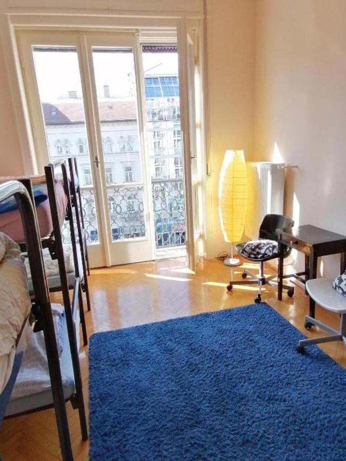Bauhaus Astoria Hostel Budapeşte Dış mekan fotoğraf
